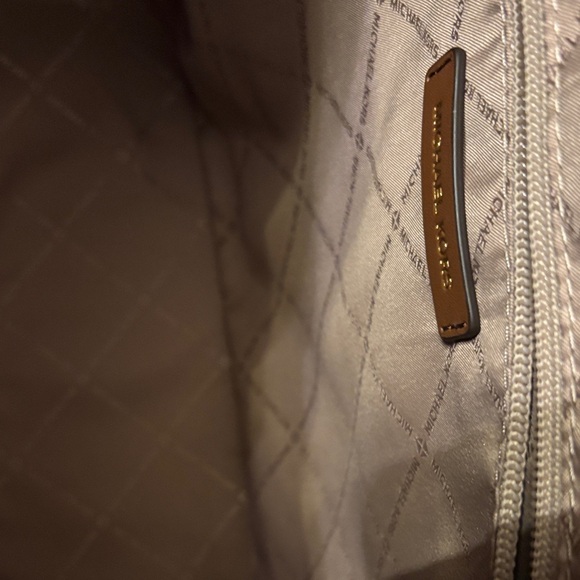 Michael Kors Tan and Cream Tote Bag - Picture 2 of 6